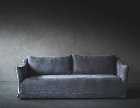 Maßgeschneidertes Sofa mit Husse aus belgischem Leinen
